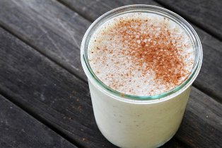 рецепти за коктейли с кисело мляко